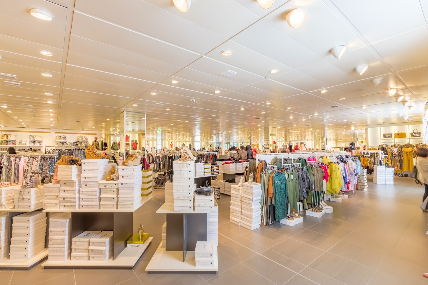 Planeje sua viagem de compras com praticidade